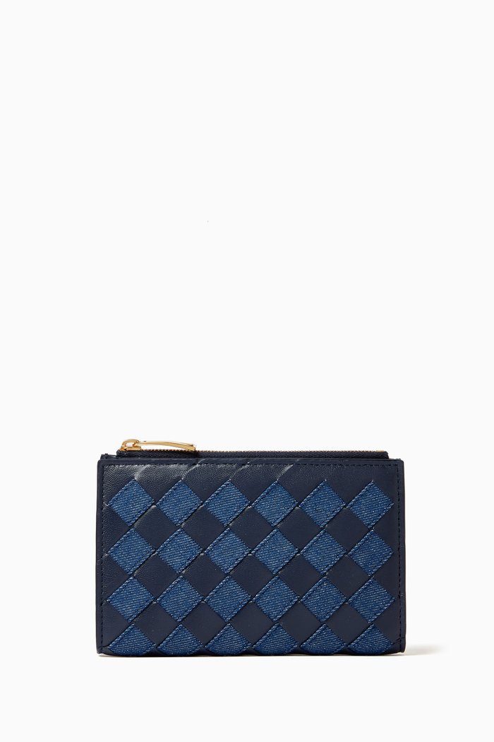 

Medium Bi-Fold Wallet in Intrecciato Calfskin, Blue