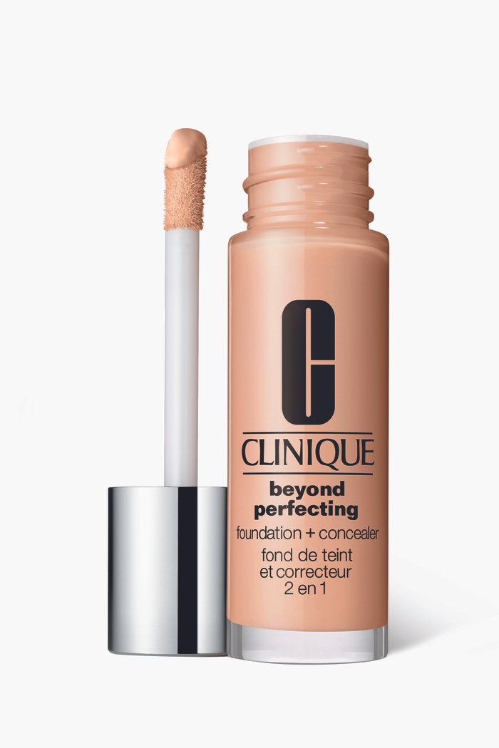 

CN 20 Fair Beyond Perfecting™ Foundation & Concealer, 30ml, Colourless
