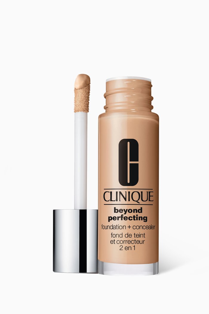 CN 40 Cream Chamois Beyond Perfecting™ Foundation & Concealer, 30ml, Colourless