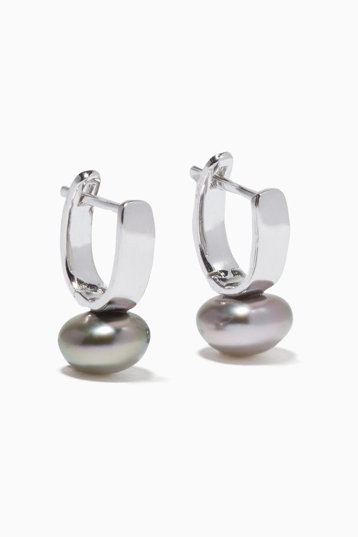 

White-Gold Akila Pearl Earrings, Silver