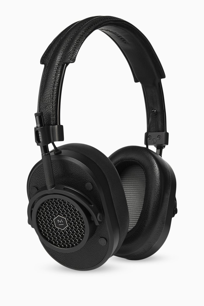 

Black MH40 Over-Ear Headphones