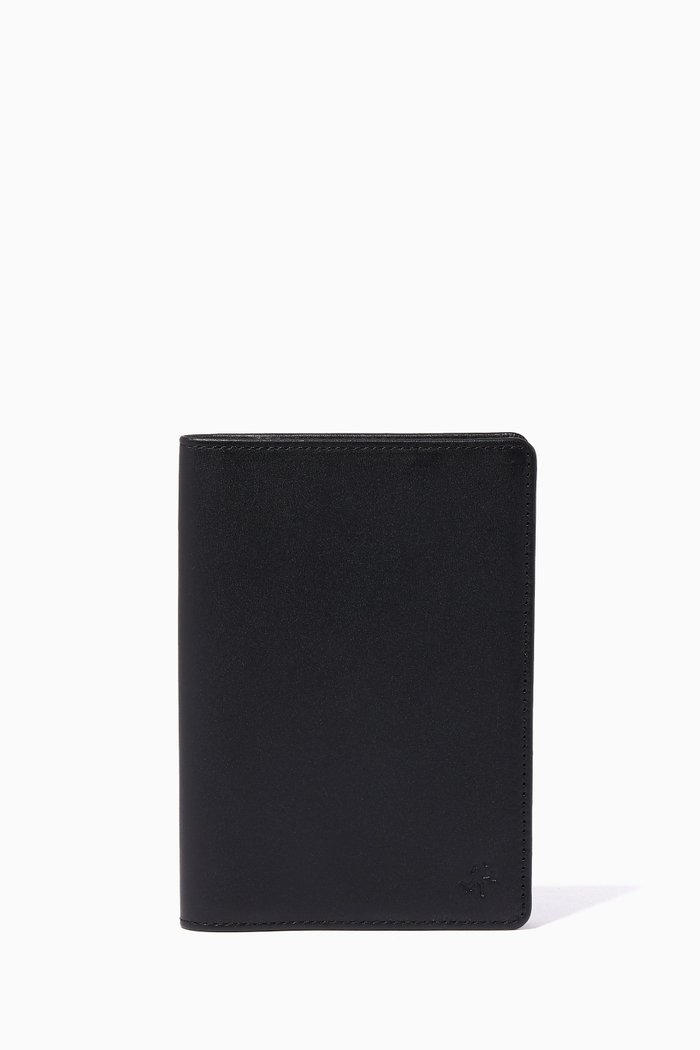 

Black Pearson Leather Passport Cover