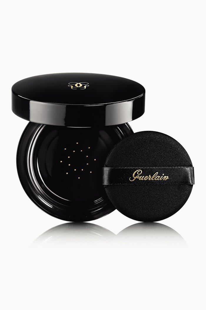 

Lingerie de Peau Cushion Foundation 04N Medium, Multicolour