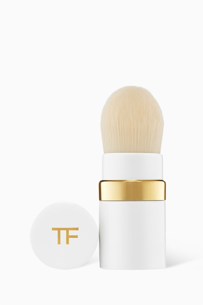 

Soleil Bronzing Brush, Multicolour