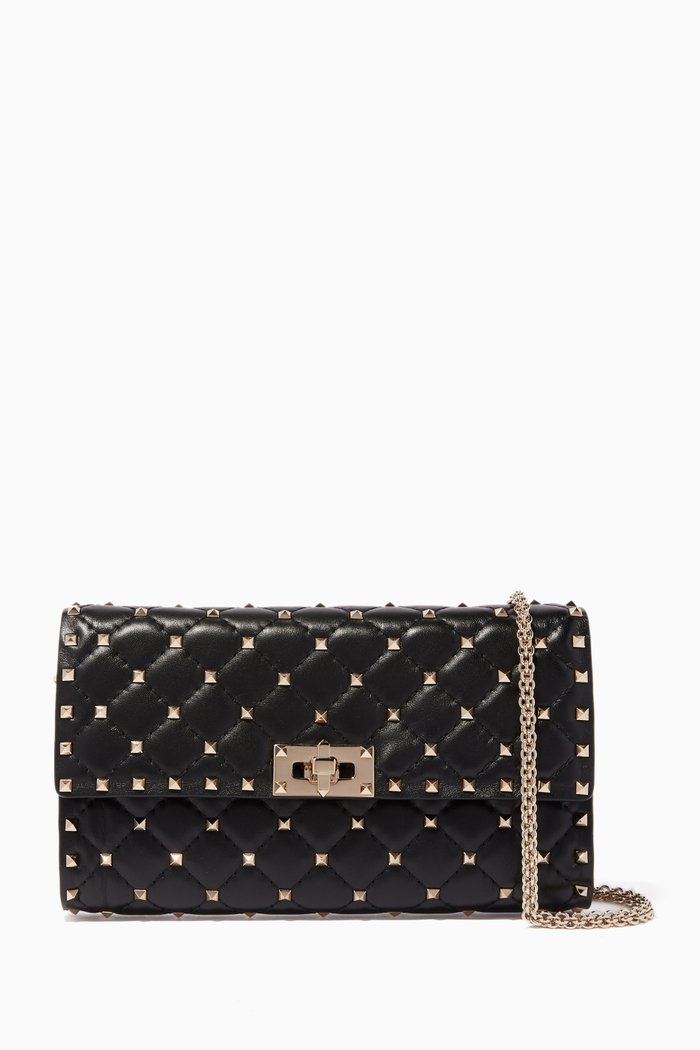 

Valentino Garavani Rockstud Clutch Bag in Leather, Black