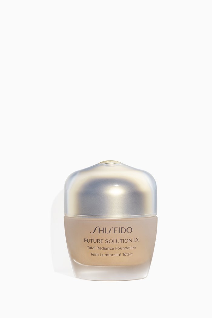 

Golden 4 Future Solution LX Total Radiance Foundation SPF 20, 30ml, Multicolour