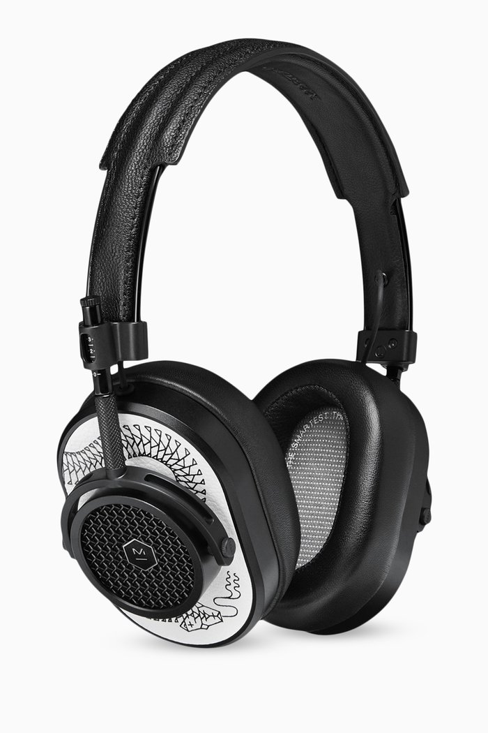 

White & Black Scott Campbell Studio MH40 Over-Ear Headphones, Multicolour