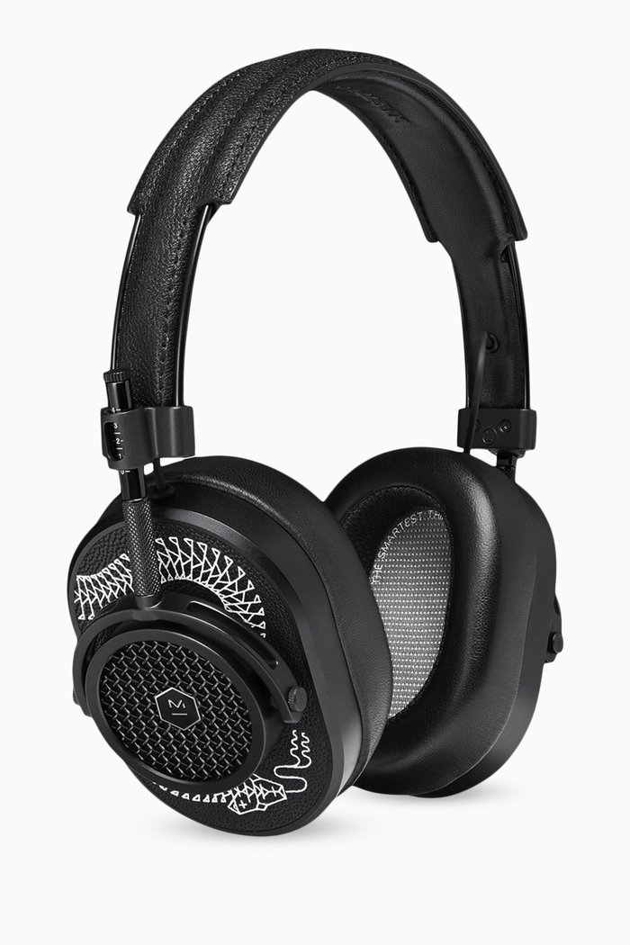 

Black Scott Campbell Studio MH40 Over-Ear Headphones
