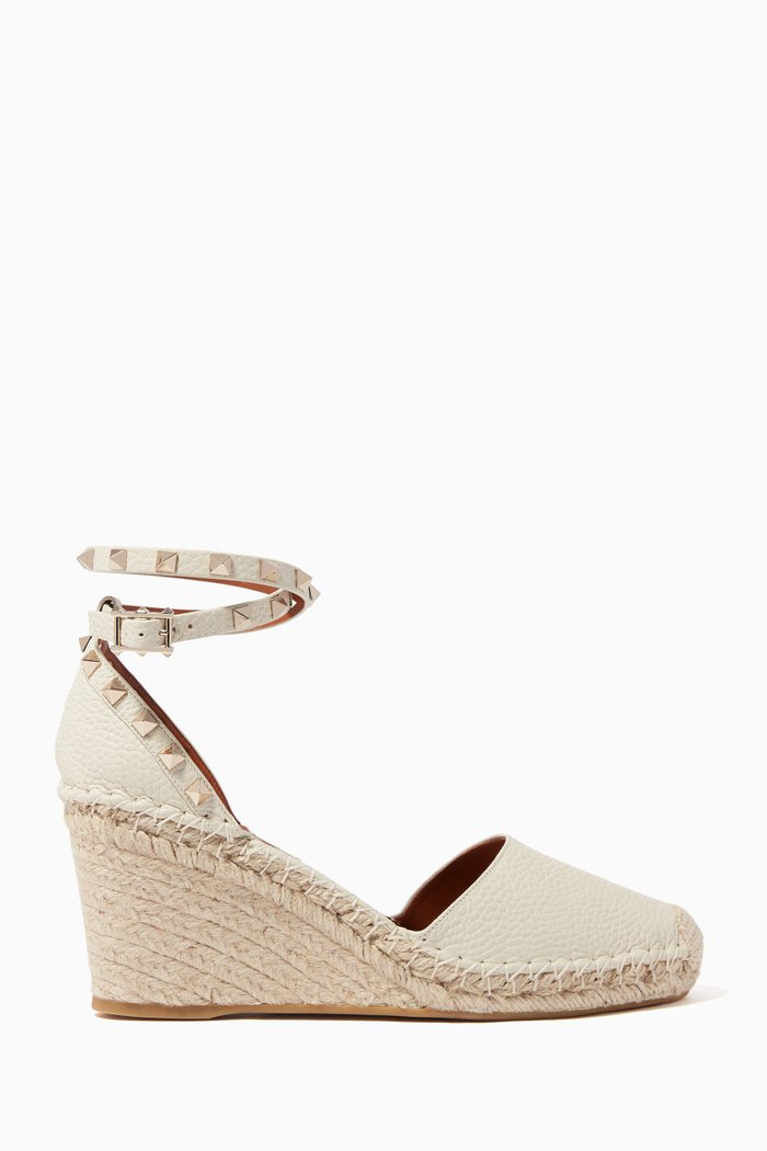 

Valentino Garavani Rockstud Wedge Espadrilles, Neutral