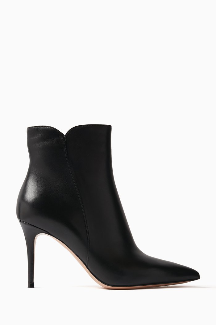 

Levy 85 Ankle Boots in Leather, Black