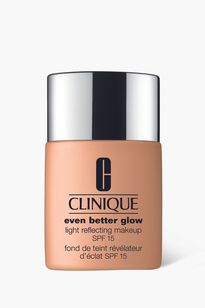 

CN 58 Honey Even Better Glow™ Light Reflecting Makeup SPF 15, 30ml, Multicolour