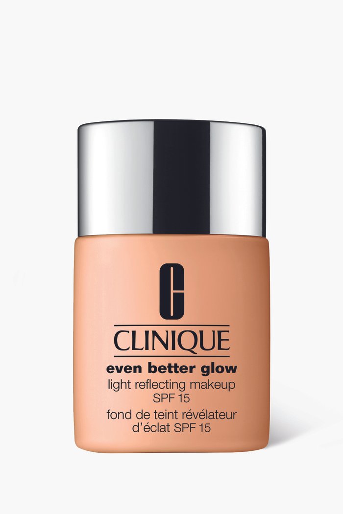 

WN 22 Ecru Even Better Glow™ Light Reflecting Makeup SPF 15, 30ml, Multicolour
