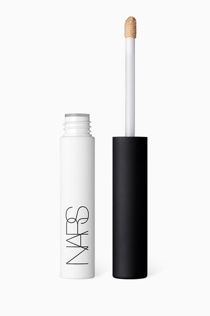 

Light Tinted Smudge Proof Eyeshadow Base, 8g, Multicolour