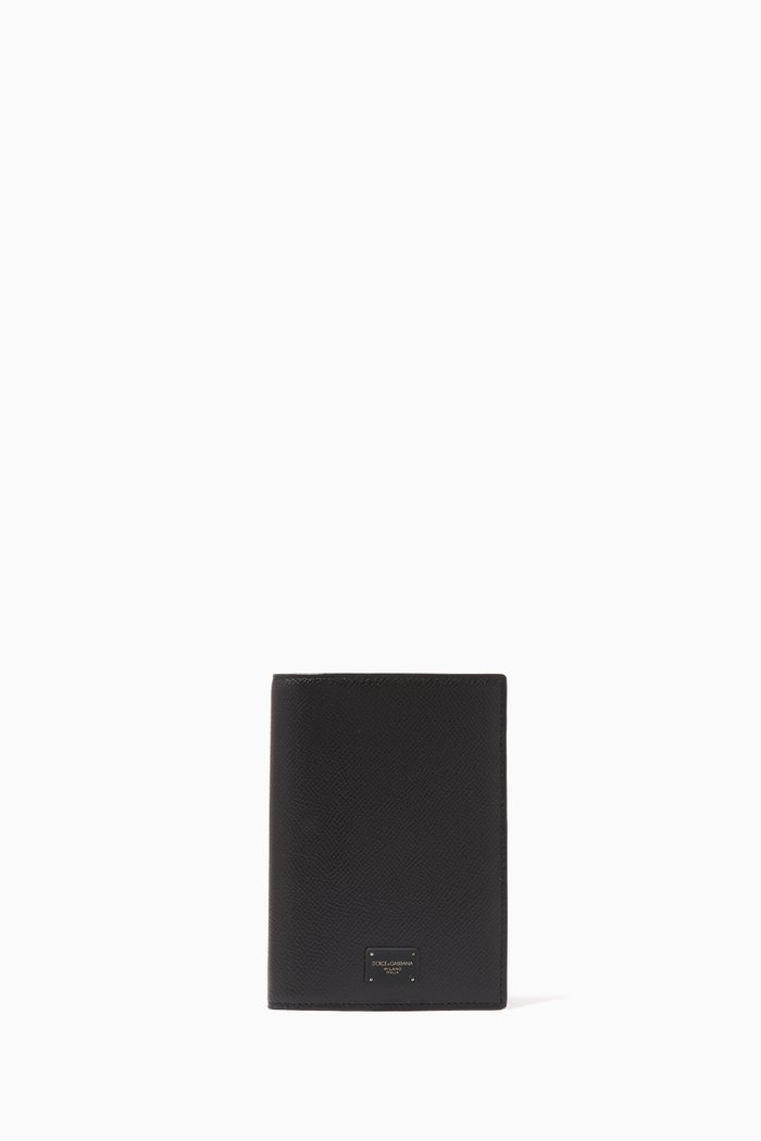 

Dauphine Passport Holder, Black