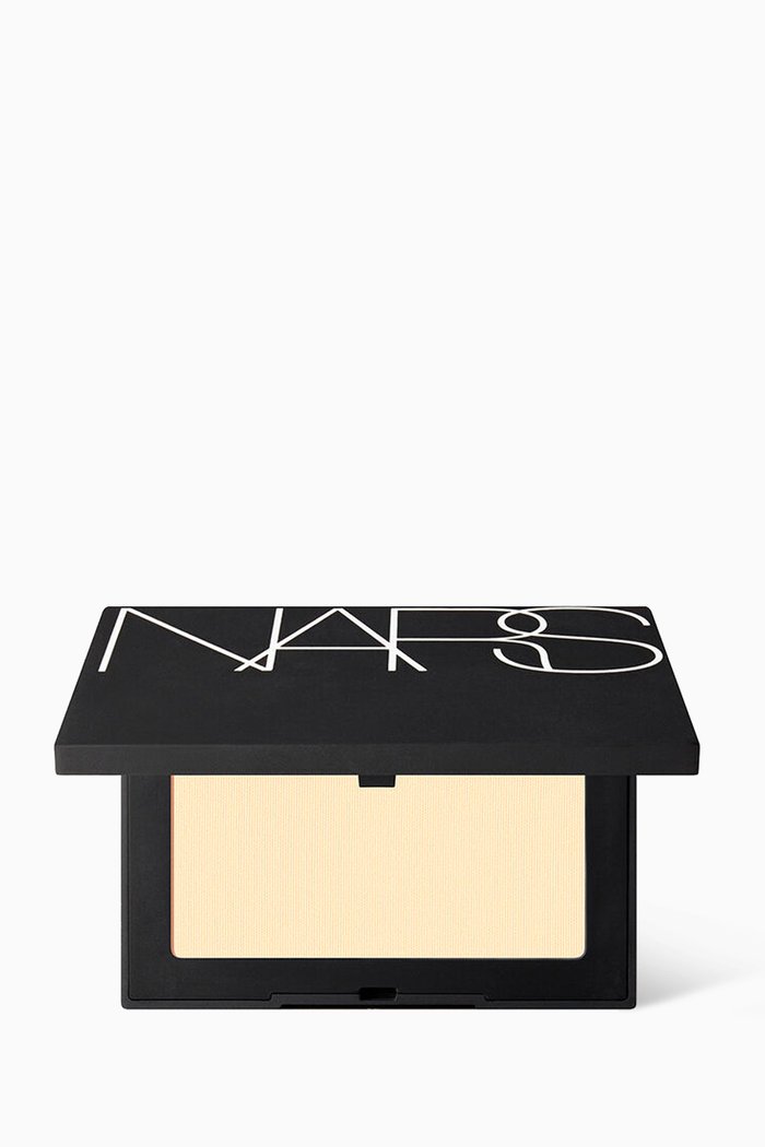 Flesh Soft Velvet Pressed Powder, 8g, Multicolour