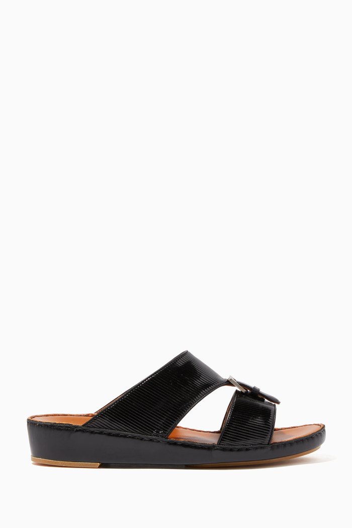 

Black Buckle-Detail Cinghia Sandals
