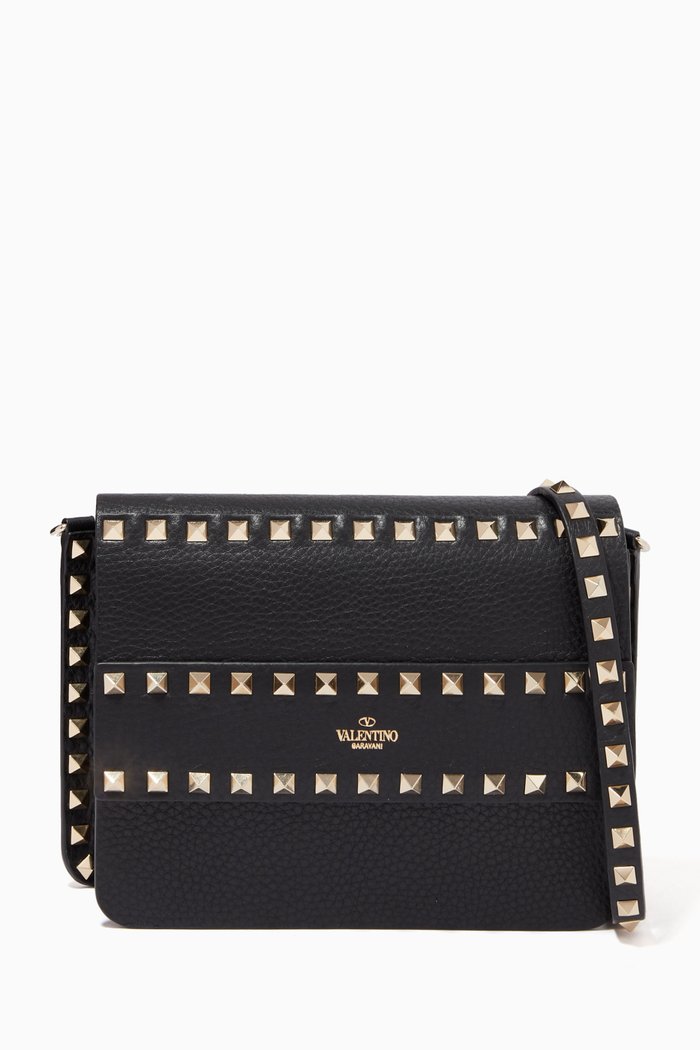 Valentino Garavani Rockstud Shoulder Bag in Grained Leather, Black