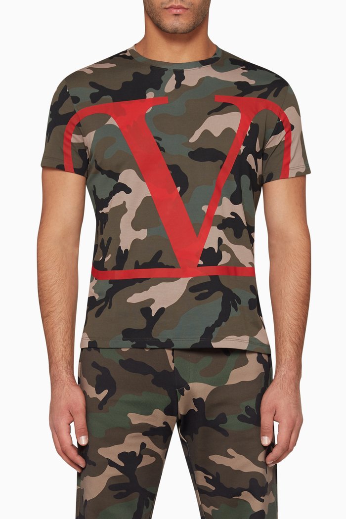 

V Logo Camouflage Print T-Shirt, Green