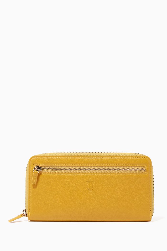 

Classic Travel Wallet, Yellow