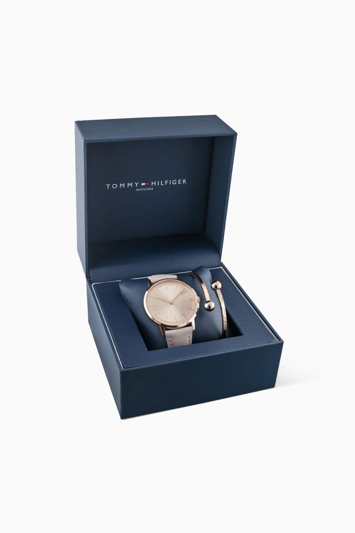 

Rose Gold Quartz Watch & Bracelet Set