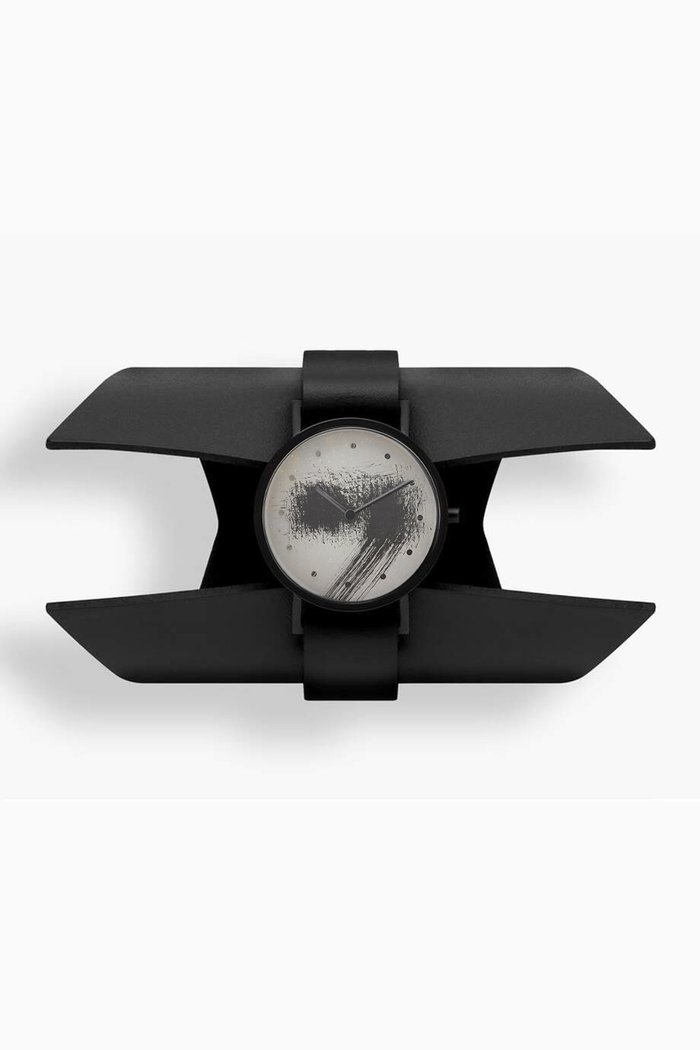 

Avant Silent Watch, Black