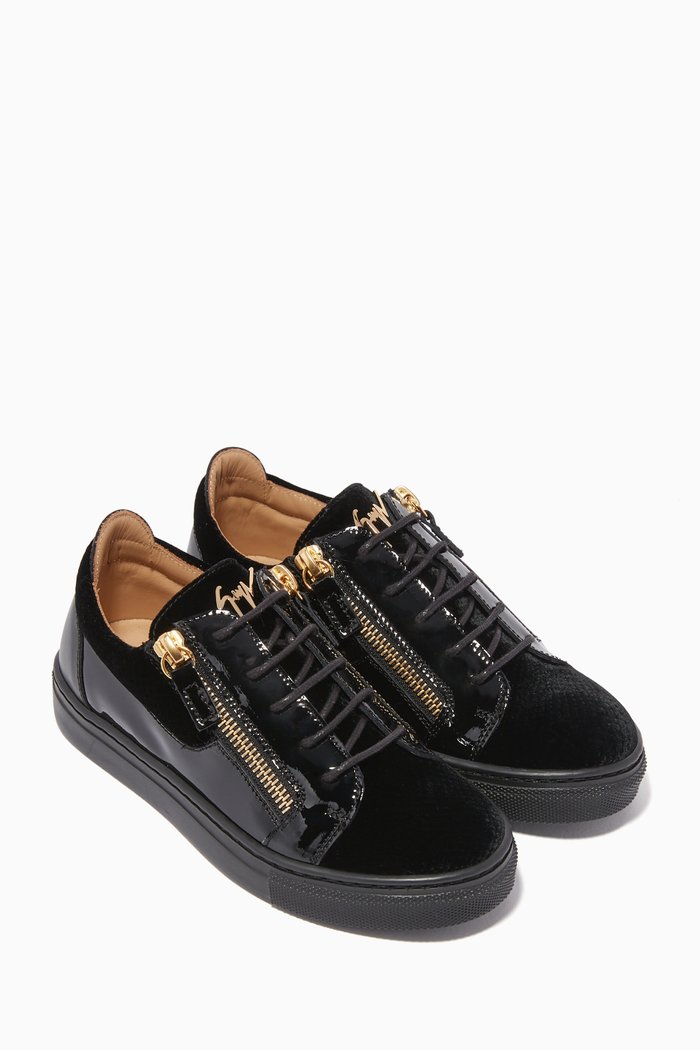 

Gail Velvet Sneakers, Black