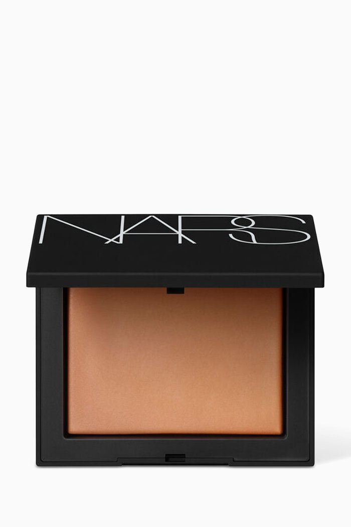 Sunstone Light Reflecting Pressed Setting Powder, Multicolour