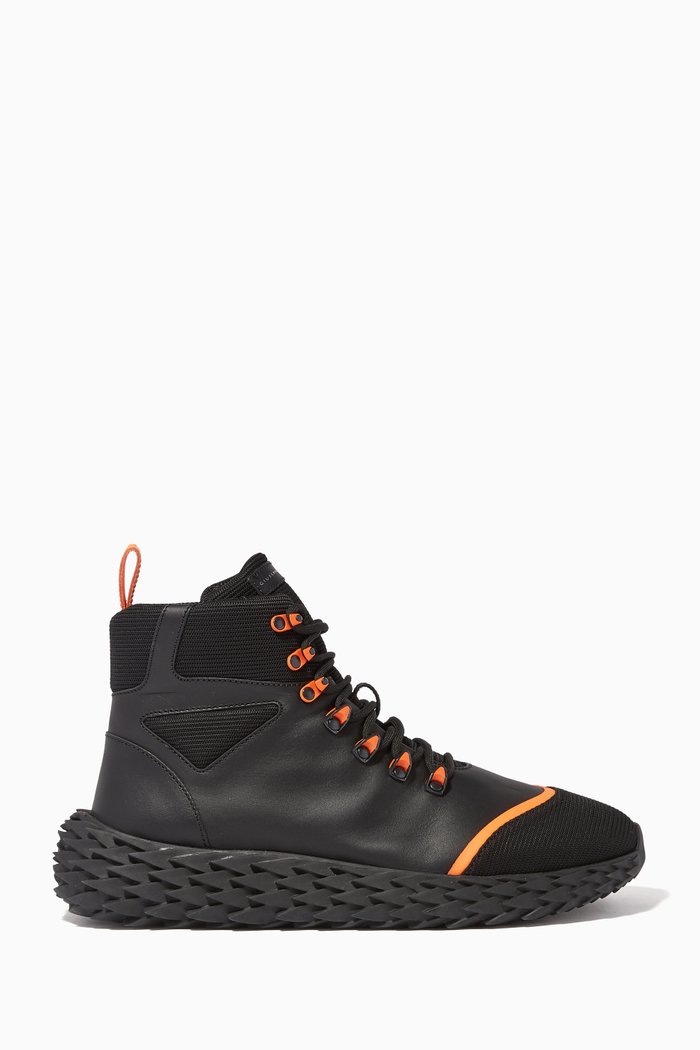 

Urchin Leather Boots, Black