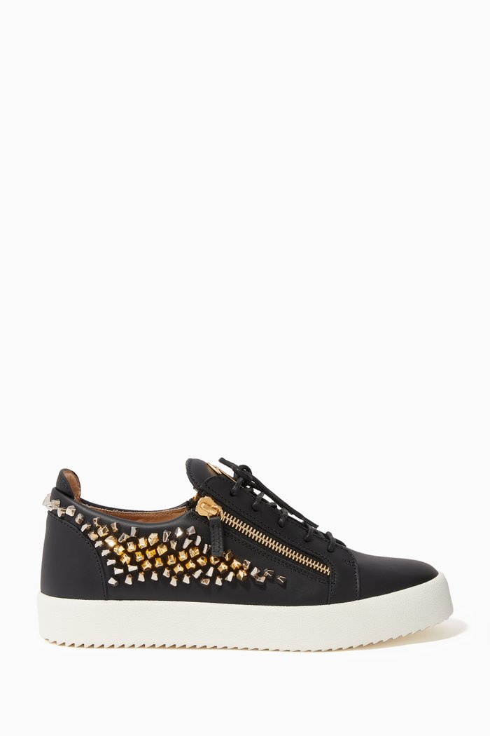 

Chain Leather Sneakers, Black