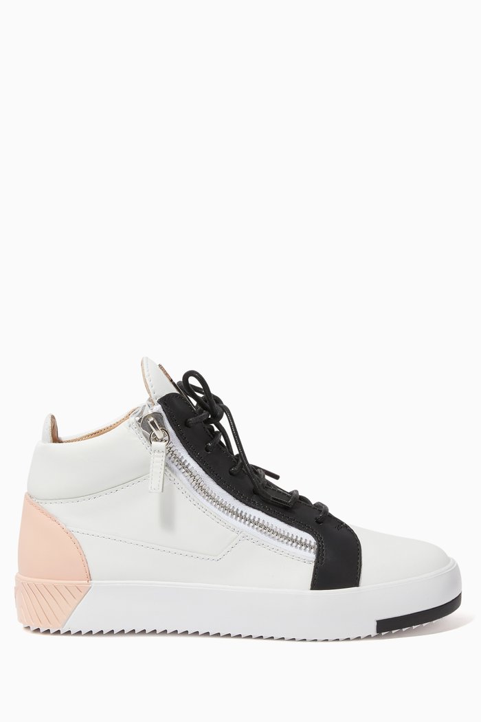 

Kriss Leather Sneakers, White
