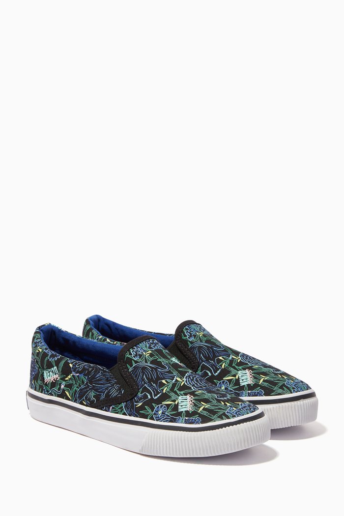 

Juste Slip-On Canvas Sneakers, Black