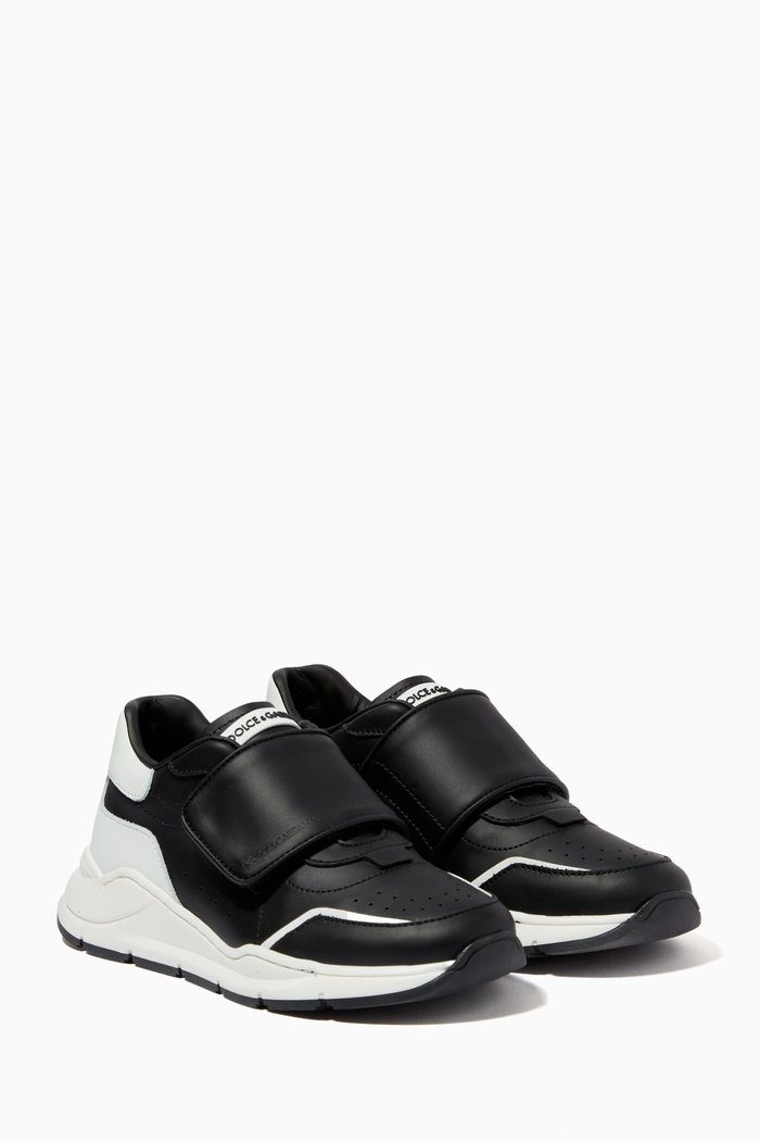

Classic Leather Sneakers, Black