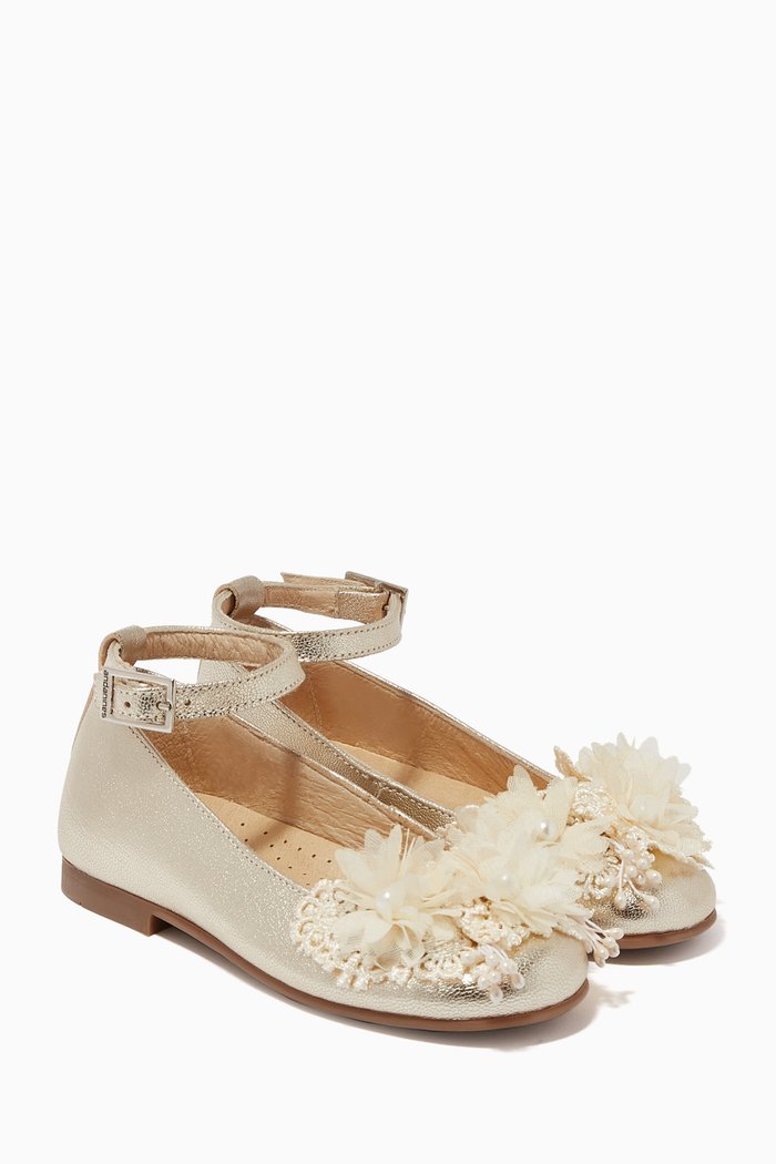 

Floral Appliqué Mary Jane Pumps, Gold