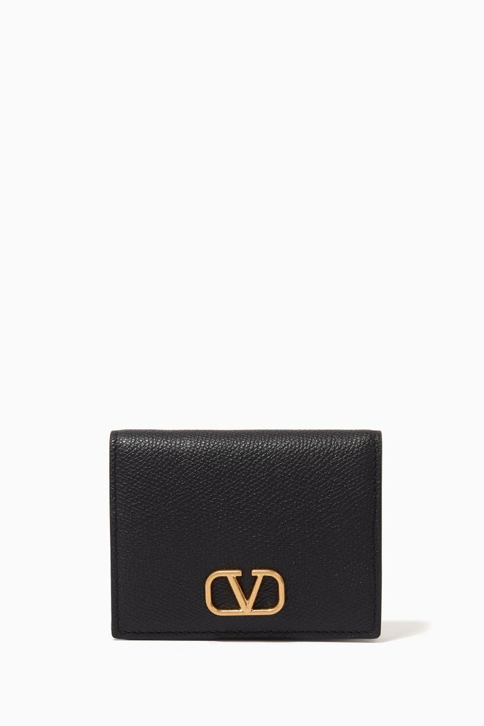 

Valentino Garavani VLOGO Signature Compact Wallet in Grainy Calfskin, Black