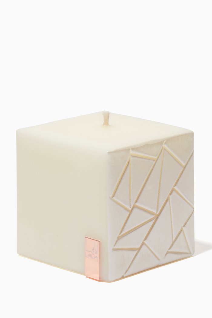 

Moment Douillet Medium Cube Candle, 215g, White