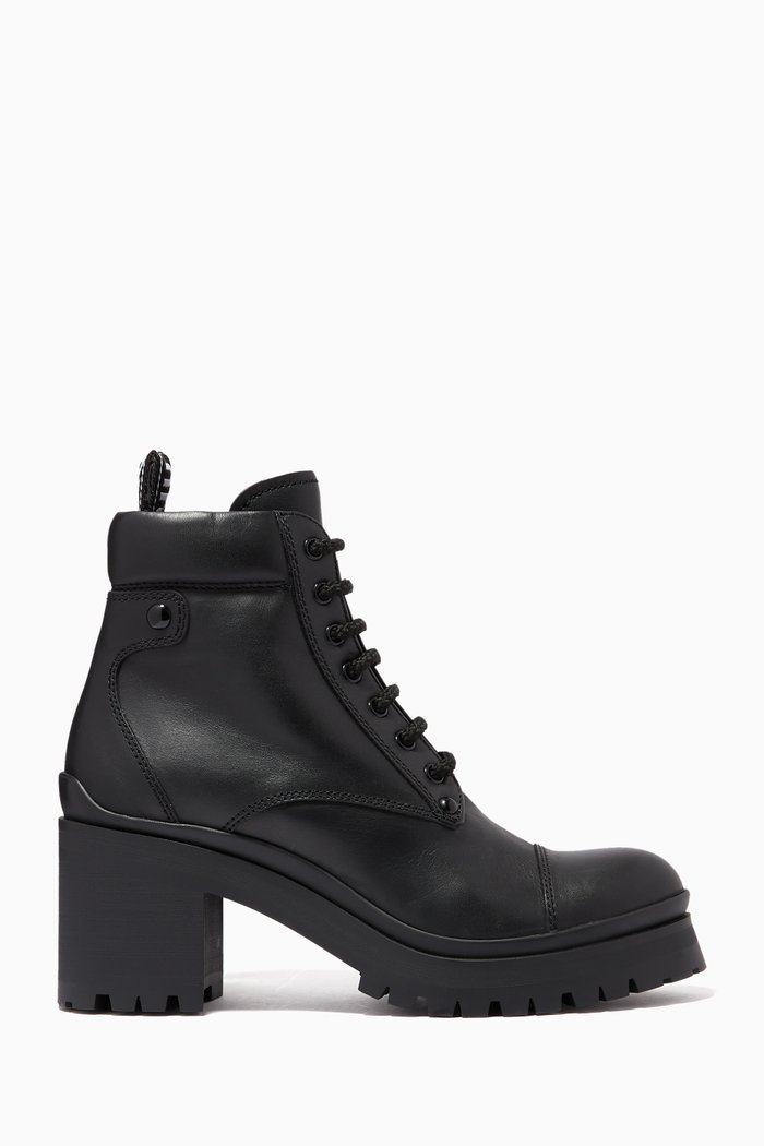 

Laced 80 Boots in Leather, Black