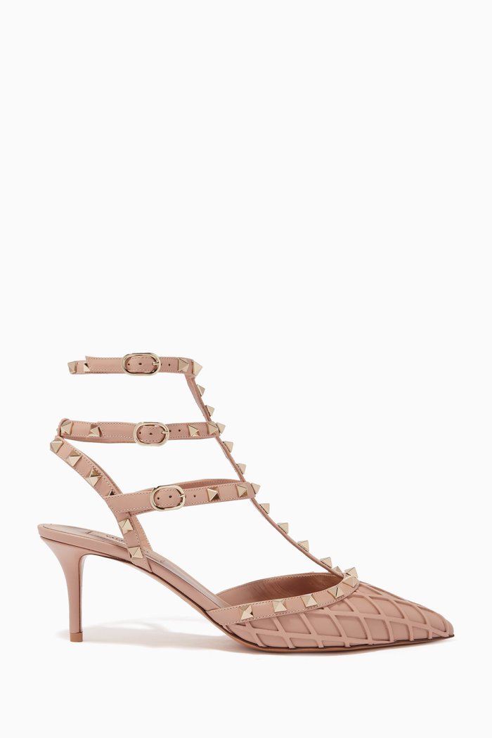 

Valentino Garavani Rockstud Pumps in Nappa, Neutral