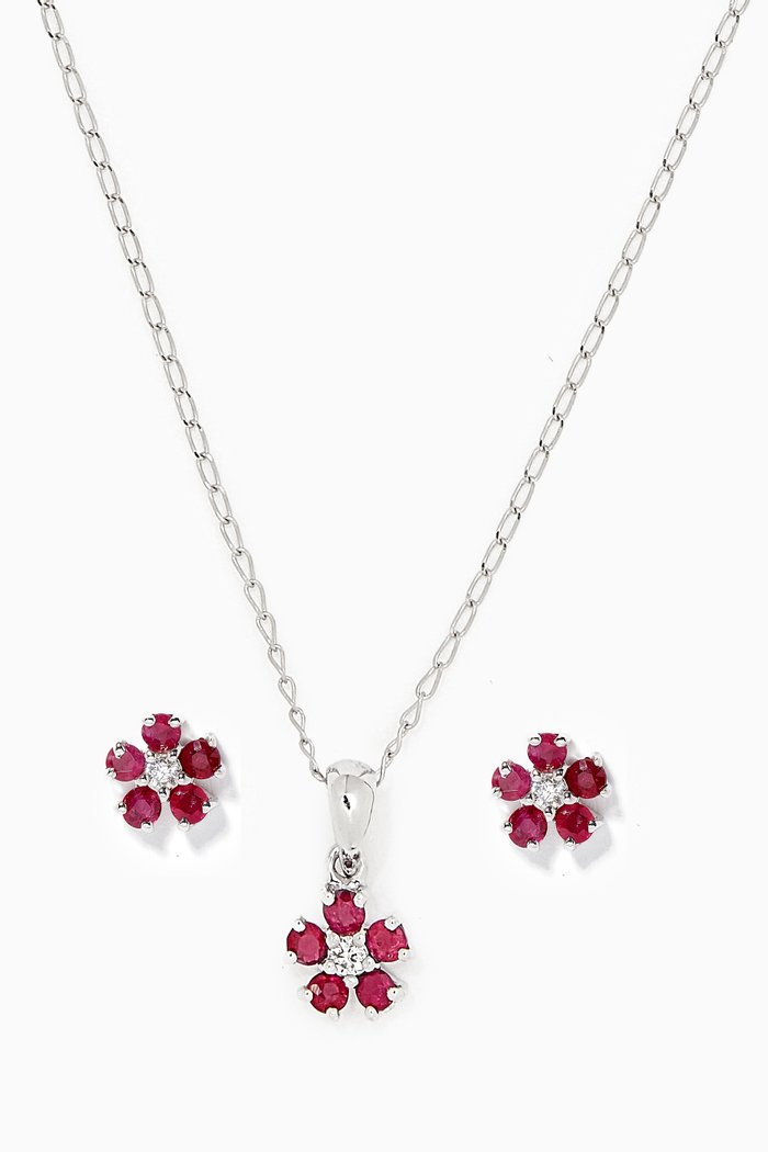 

Roses Ruby Diamond Set in 18kt White Gold