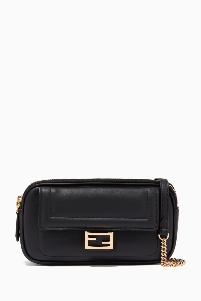 

Easy Baguette Mini Crossbody Bag in Leather, Black