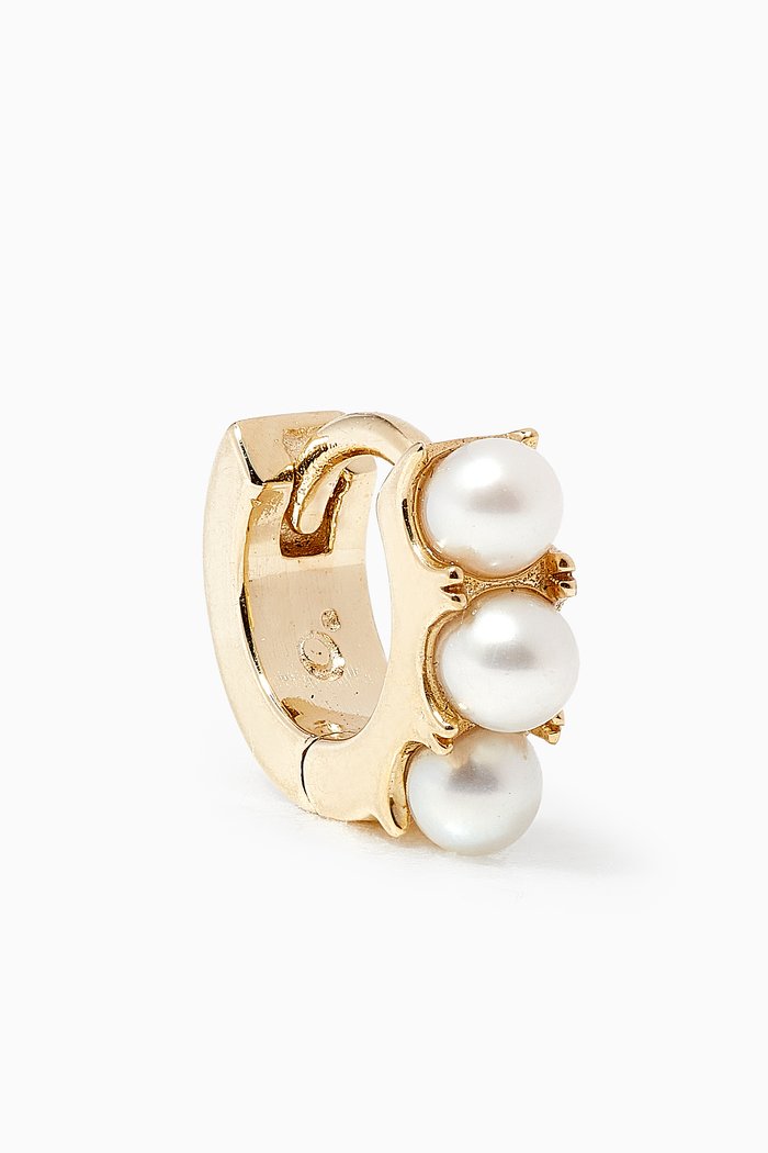

Small Pearl Huggie Hoop in 9kt Yellow Gold