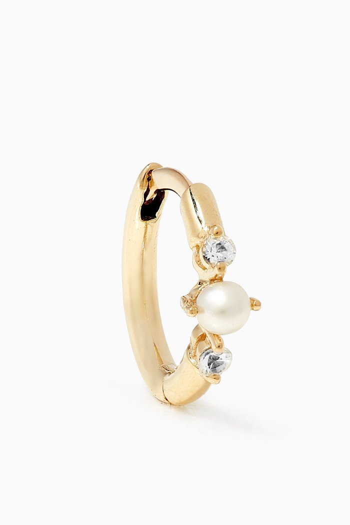 

Pearl & White Sapphire Huggie Hoop in 9kt Yellow Gold