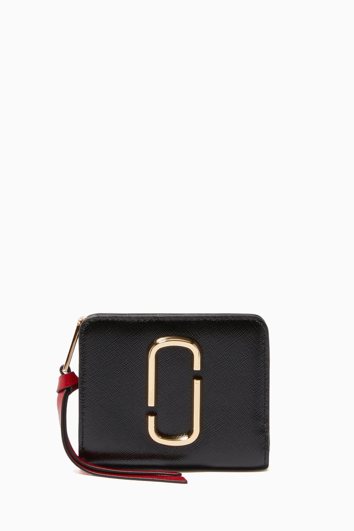 

The Snapshot Mini Compact Wallet in Leather, Black
