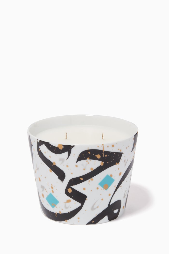 

Tarateesh Midsummer Scented Candle, 500g, Multicolour