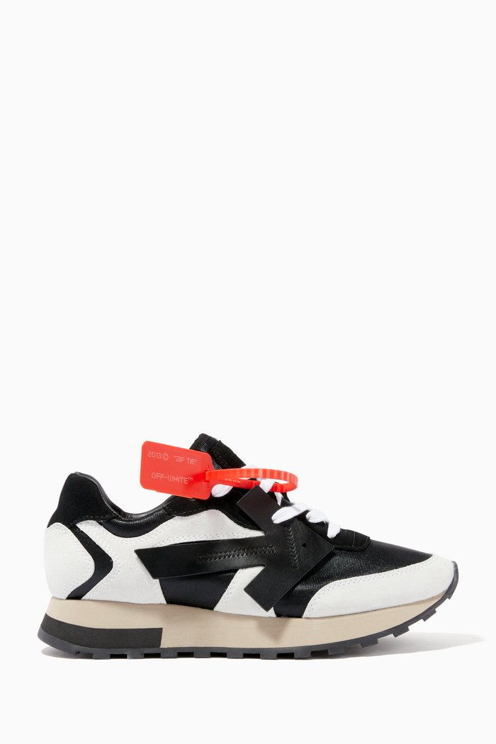 

HG Runner Sneakers in Suede, White