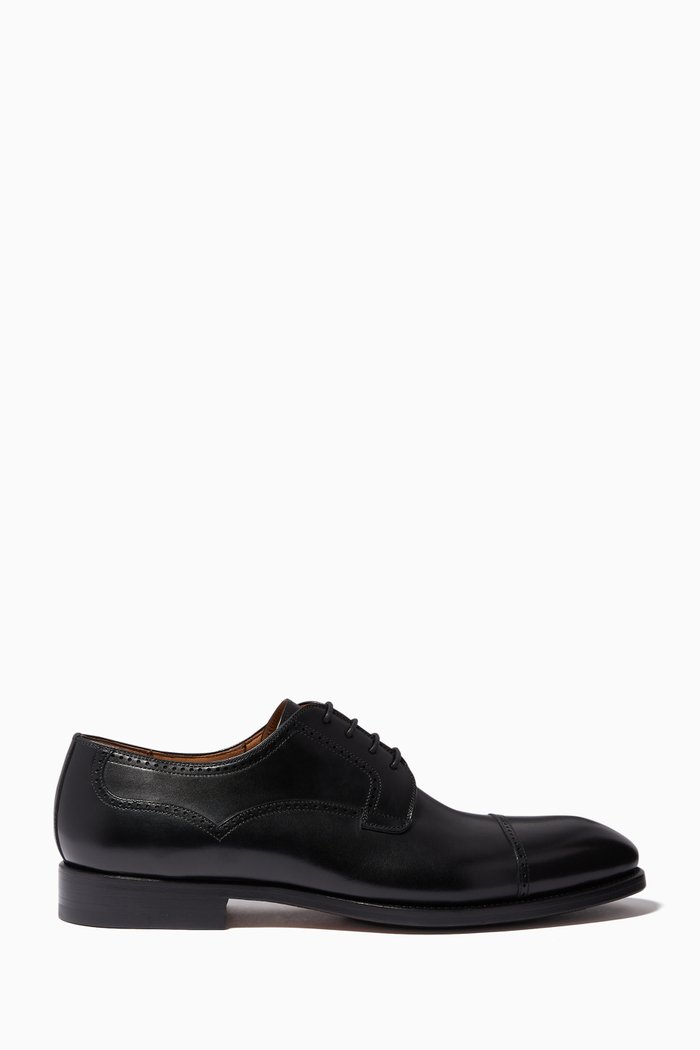 

Brogue Derby Shoes in Leather, Black