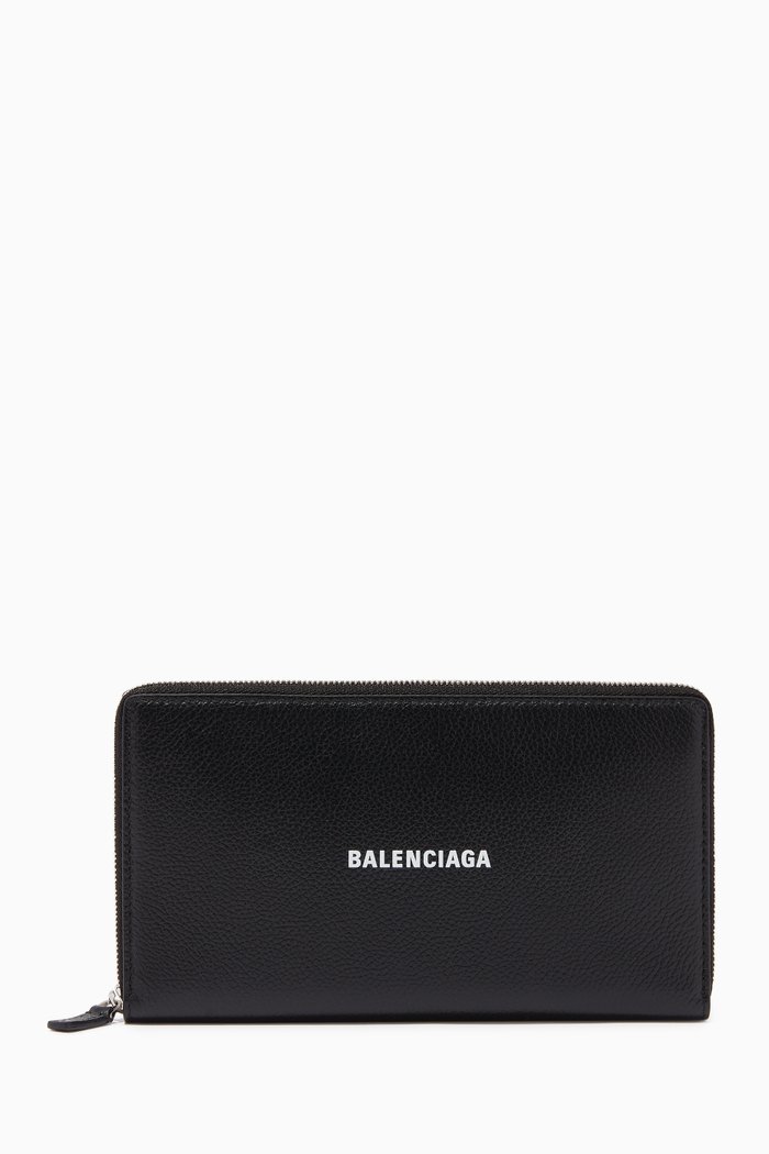 

Cash Continental Wallet in Grained Calfskin, Black