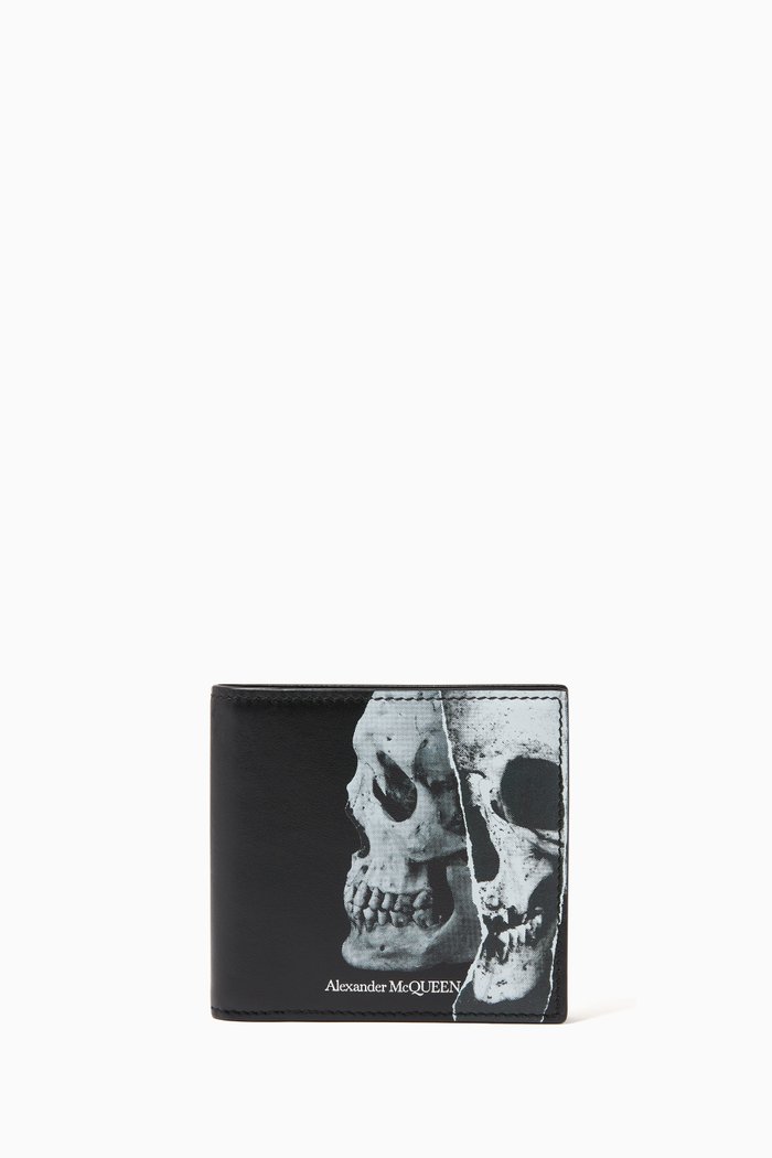 

Torn Skull Billfold Wallet in Calfskin, Black