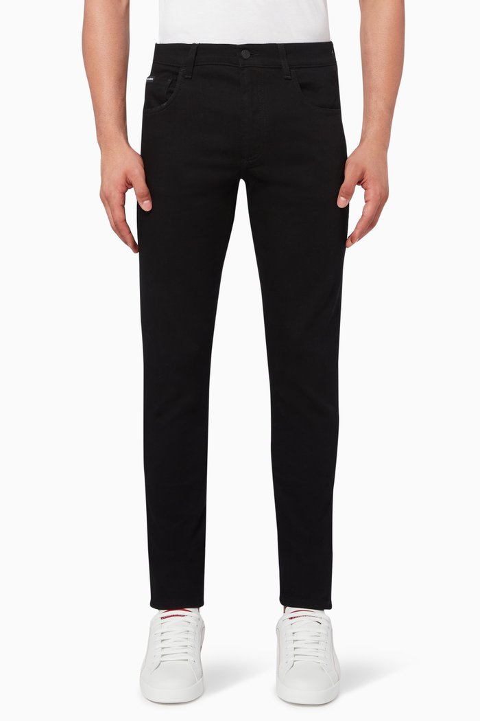 

Logo Plaque Slim-Fit Jeans, Black