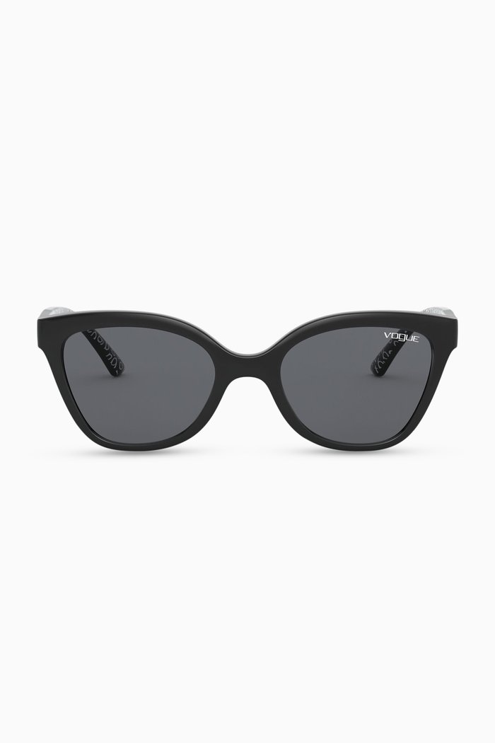 

VJ2001 Cat Eye Sunglasses, Black