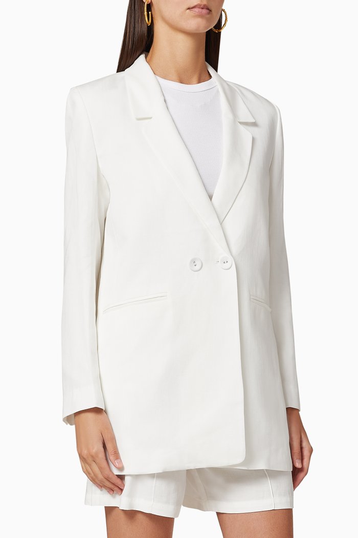 

Madeline Blazer, Neutral